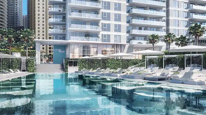 شقق من غرفتي نوم في برج لا في | وحدات سكنية بمساحة 1383 قدم