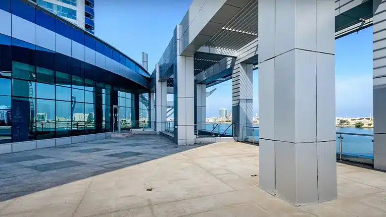 موقع مكاتب للبيع في جلفار تاورز Location of Offices for Sale in Julphar Towers