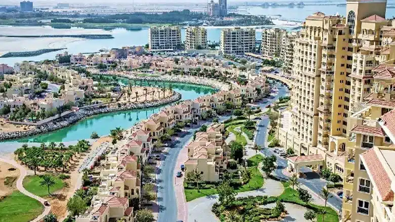 شقق للبيع في رأس الخور Apartments for sale in Ras Al Khor